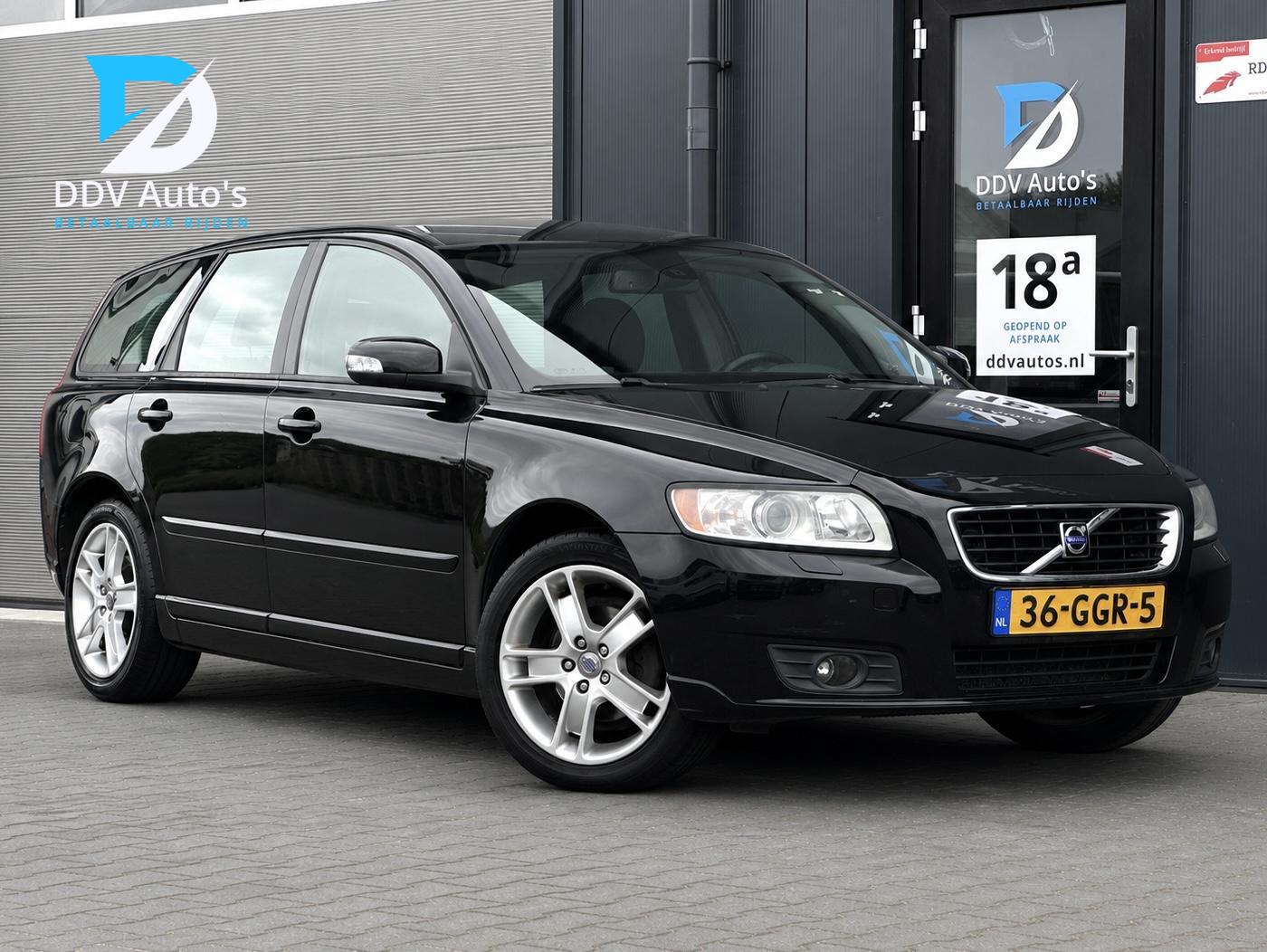 Volvo V50 2.0/146pk Edition II|NAP|Trekhaak|PDC|Leder|Stoelverwarming|Cruise|Climate|Xenon|Isofix|Bluetooth|17" LMV 2008 - voorkant
