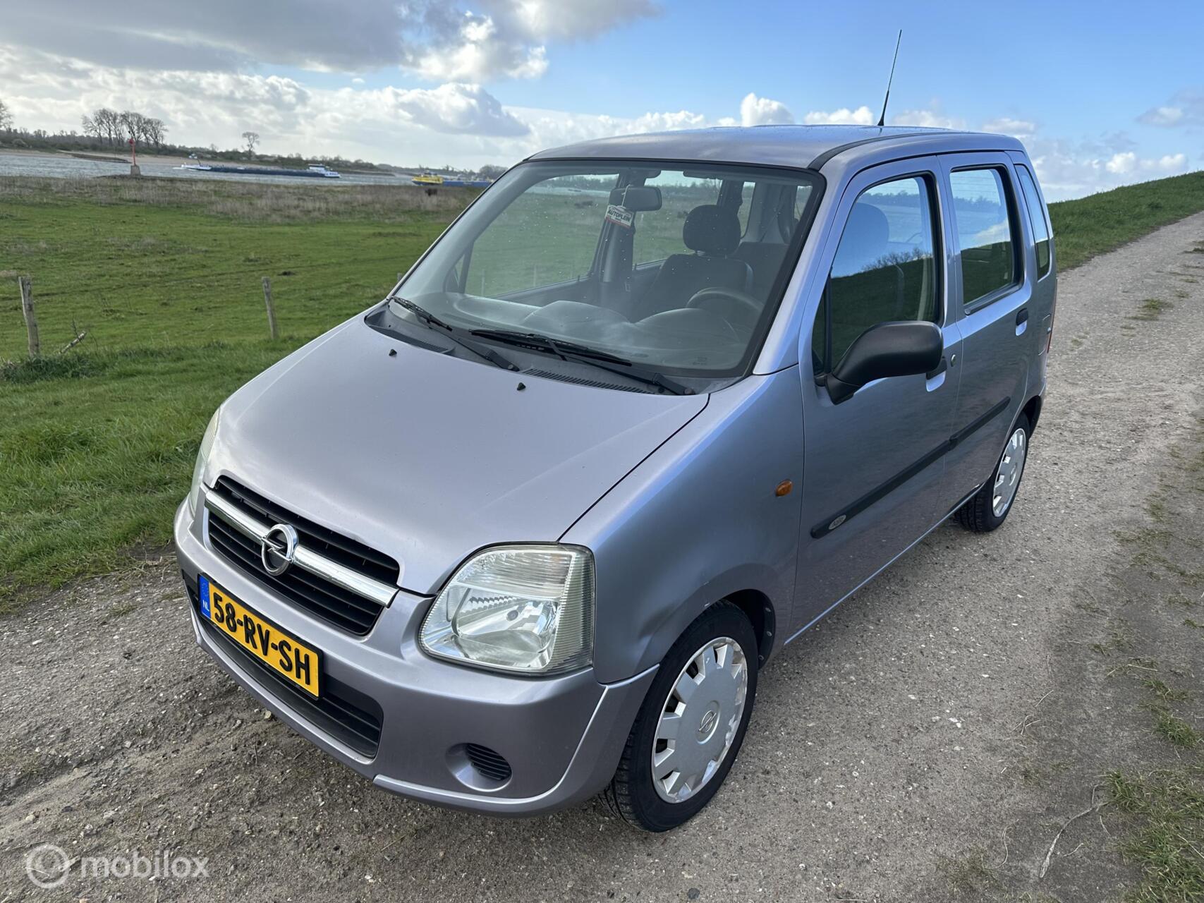 Foto van Opel Agila