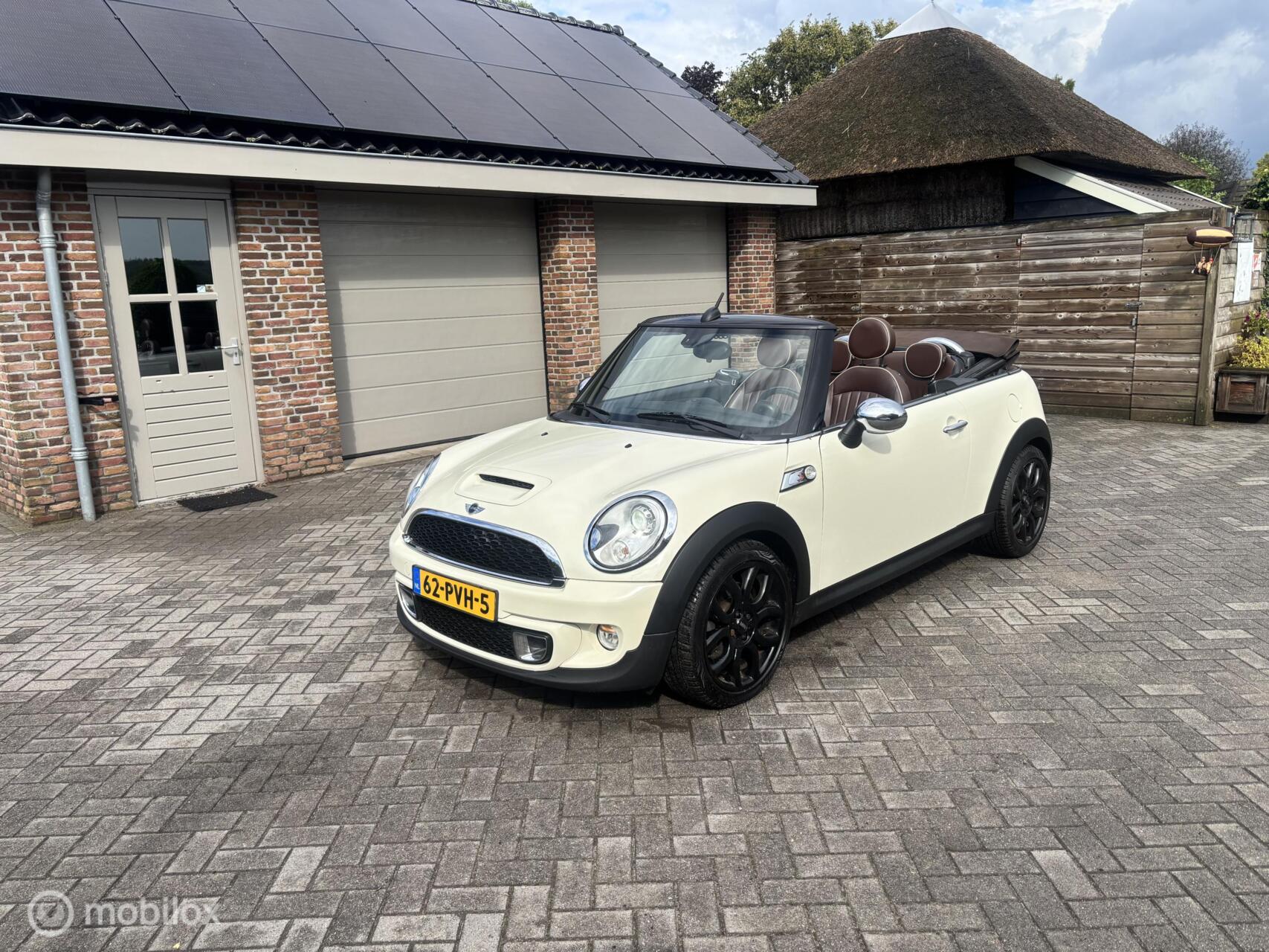 Foto van Mini Cooper S Cabrio