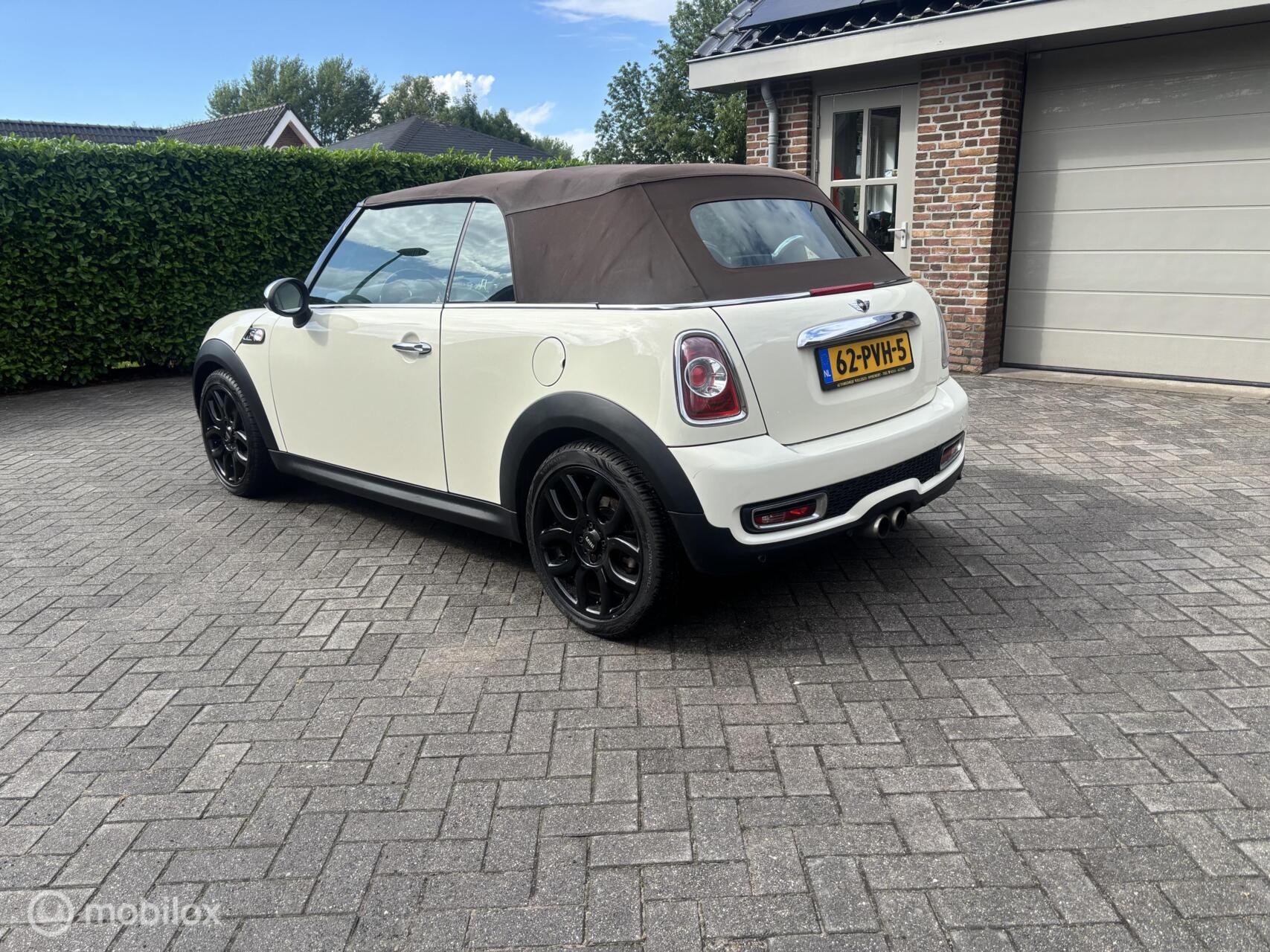 Foto van Mini Cooper S Cabrio