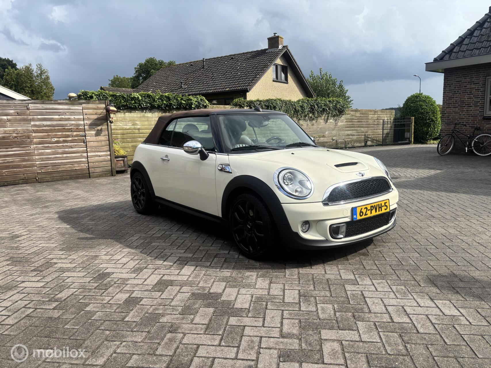 Foto van Mini Cooper S Cabrio