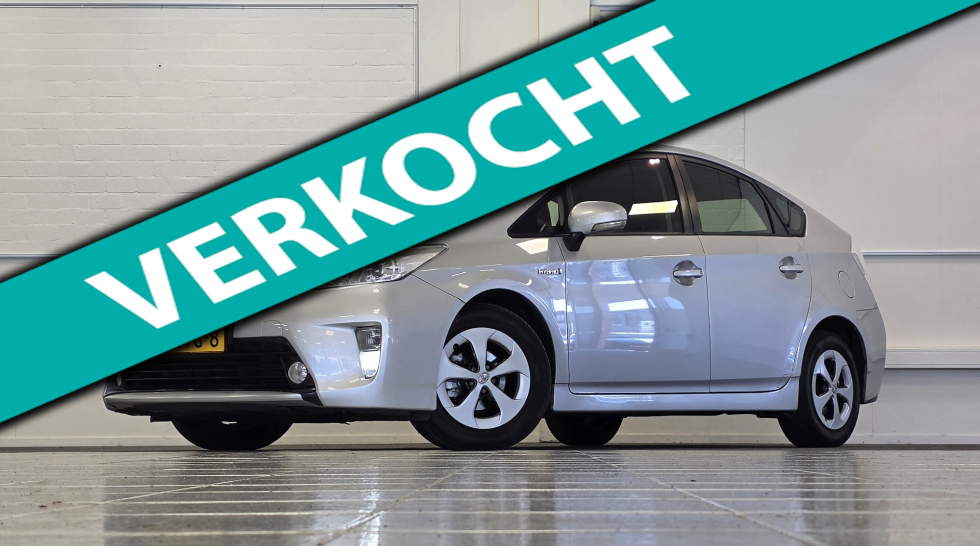Toyota Toyota Prius 1.8 Comfort Top 5 edition 100% Dealer onderhouden 2e Eigenaar Navi 2012 - voorkant