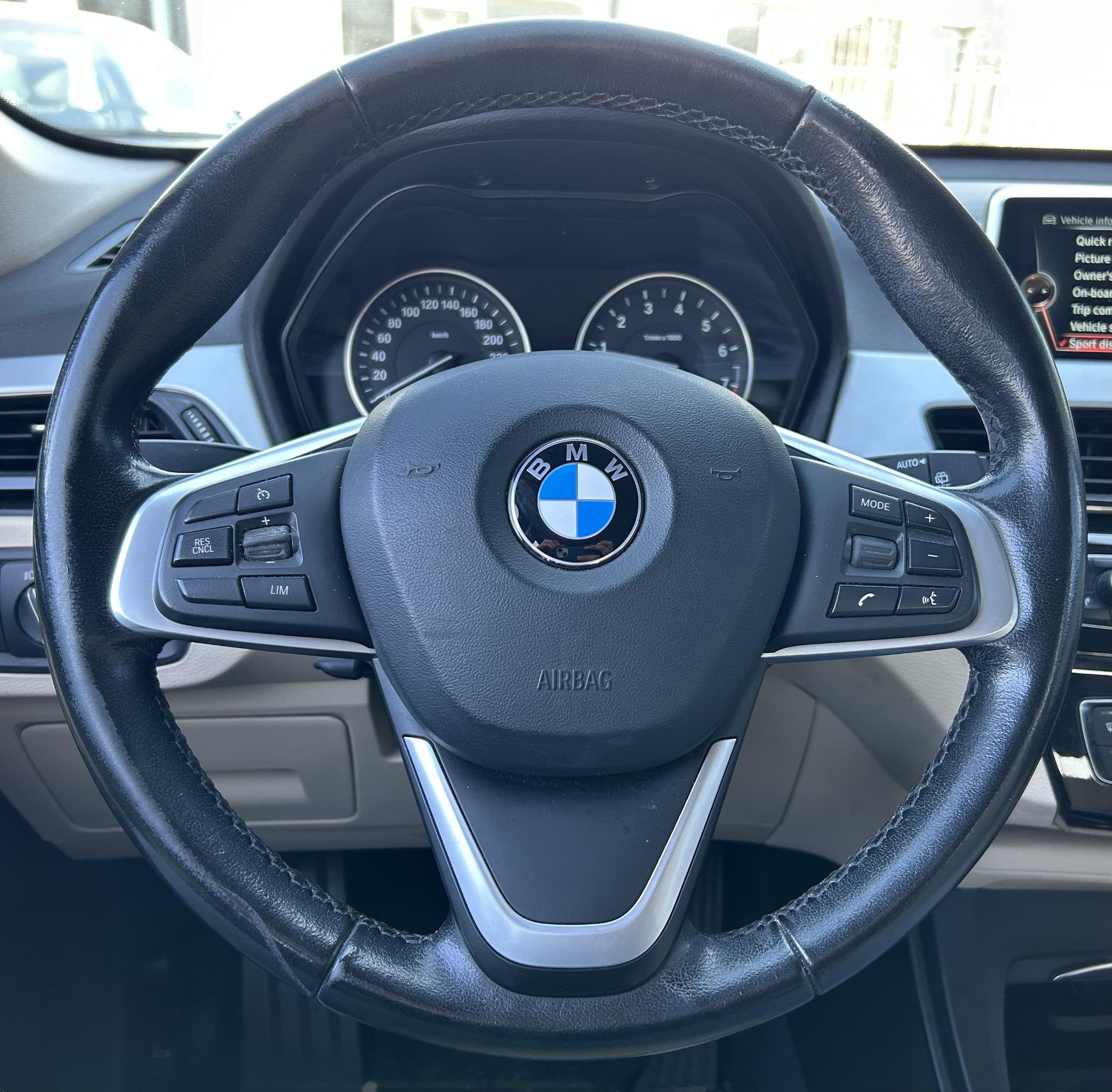 Foto van BMW X1 Sdrive18i
