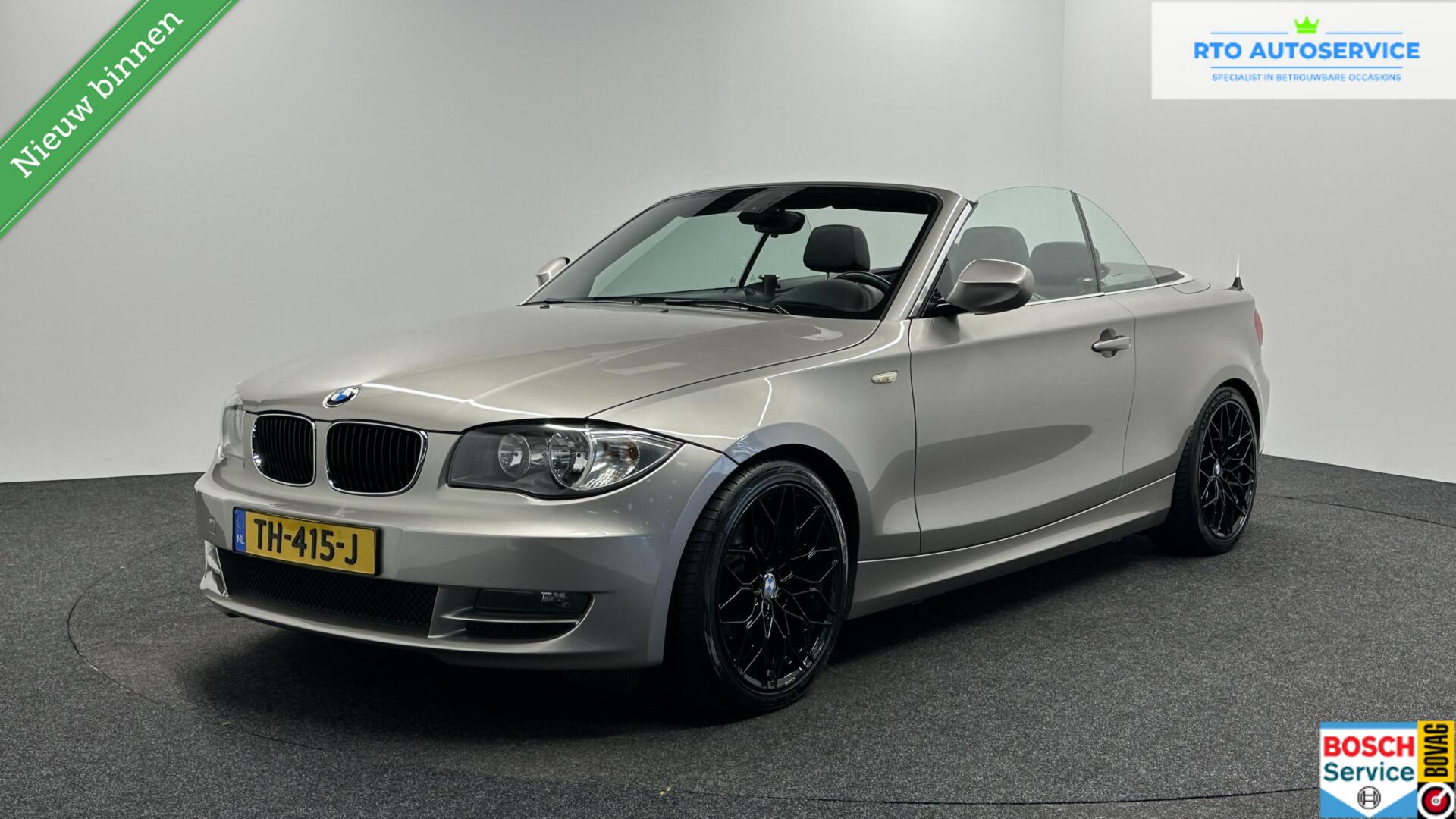 BMW 1er Reihe 118i High Executive LEER ECC CRUISE LM 114000 KM. 2010 - voorkant