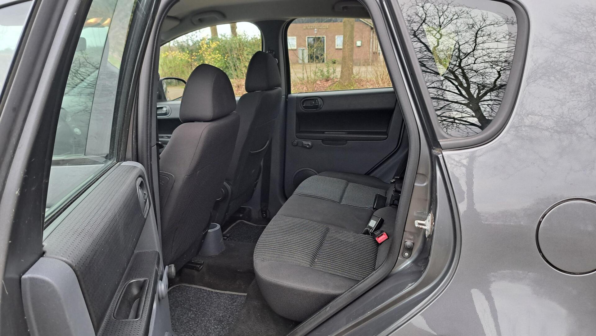 Foto van Mitsubishi Mitsubishi Colt