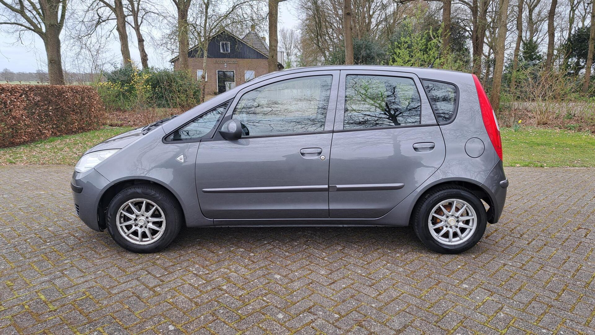 Foto van Mitsubishi Mitsubishi Colt