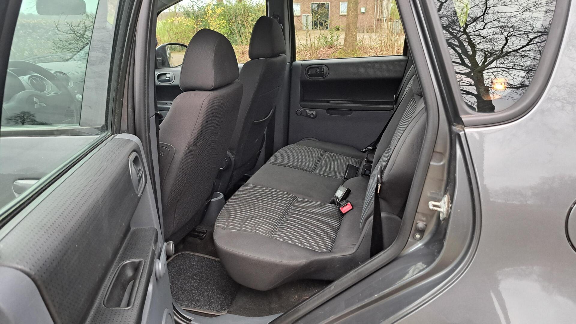 Foto van Mitsubishi Mitsubishi Colt