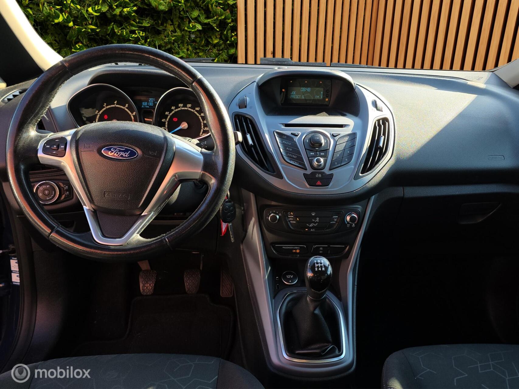 Foto van Ford B-max