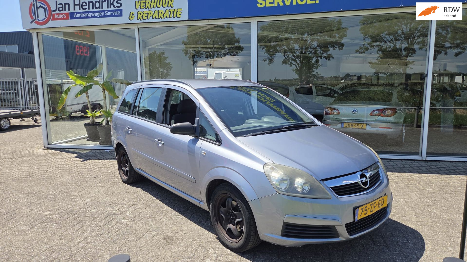 Opel Zafira 1.6 Business 2008 - voorkant