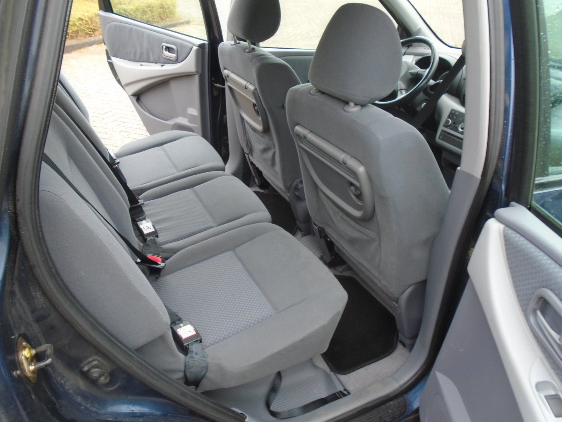 Foto van Nissan Nissan Almera Tino