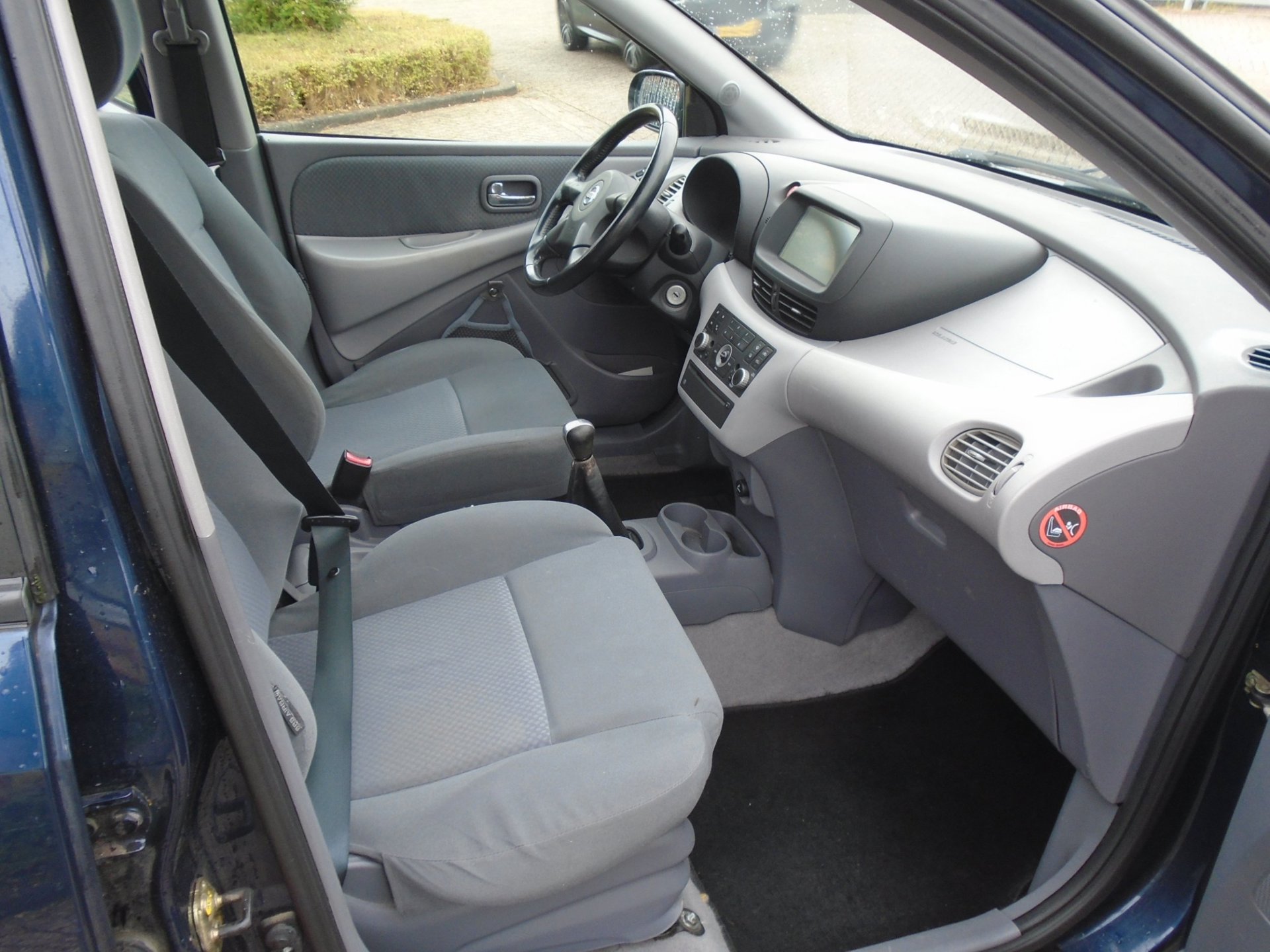 Foto van Nissan Nissan Almera Tino