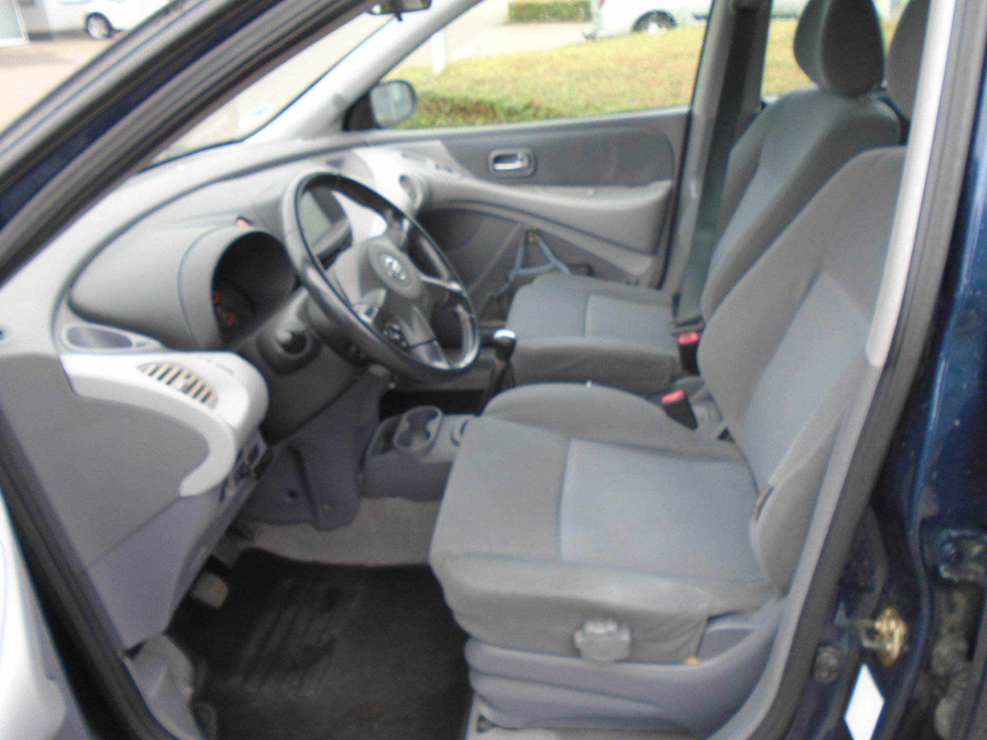 Foto van Nissan Nissan Almera Tino