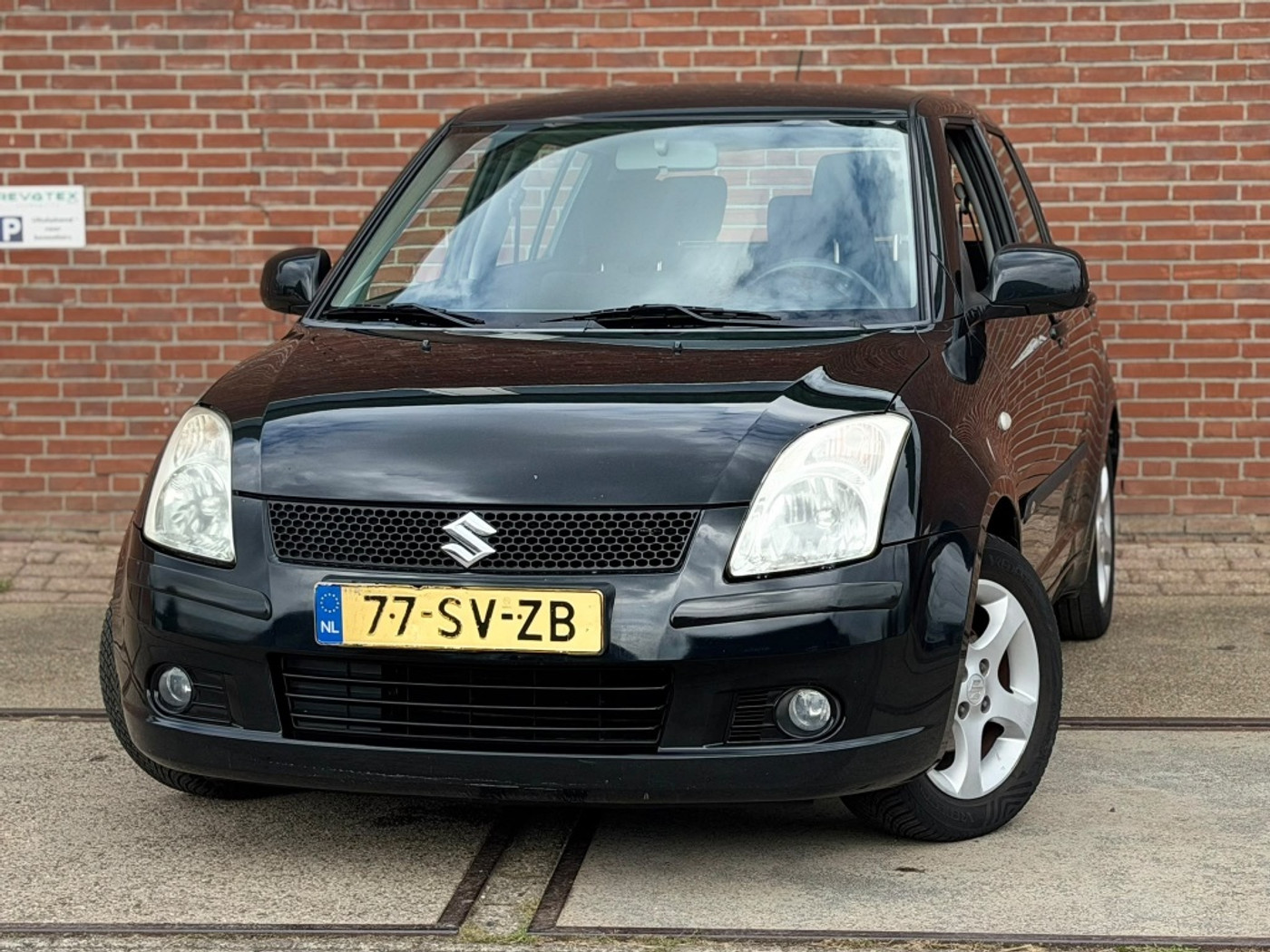 Suzuki Swift 1.3 Shogun |Airco |Stuurbkr |Nieuwe APK 2006 - voorkant