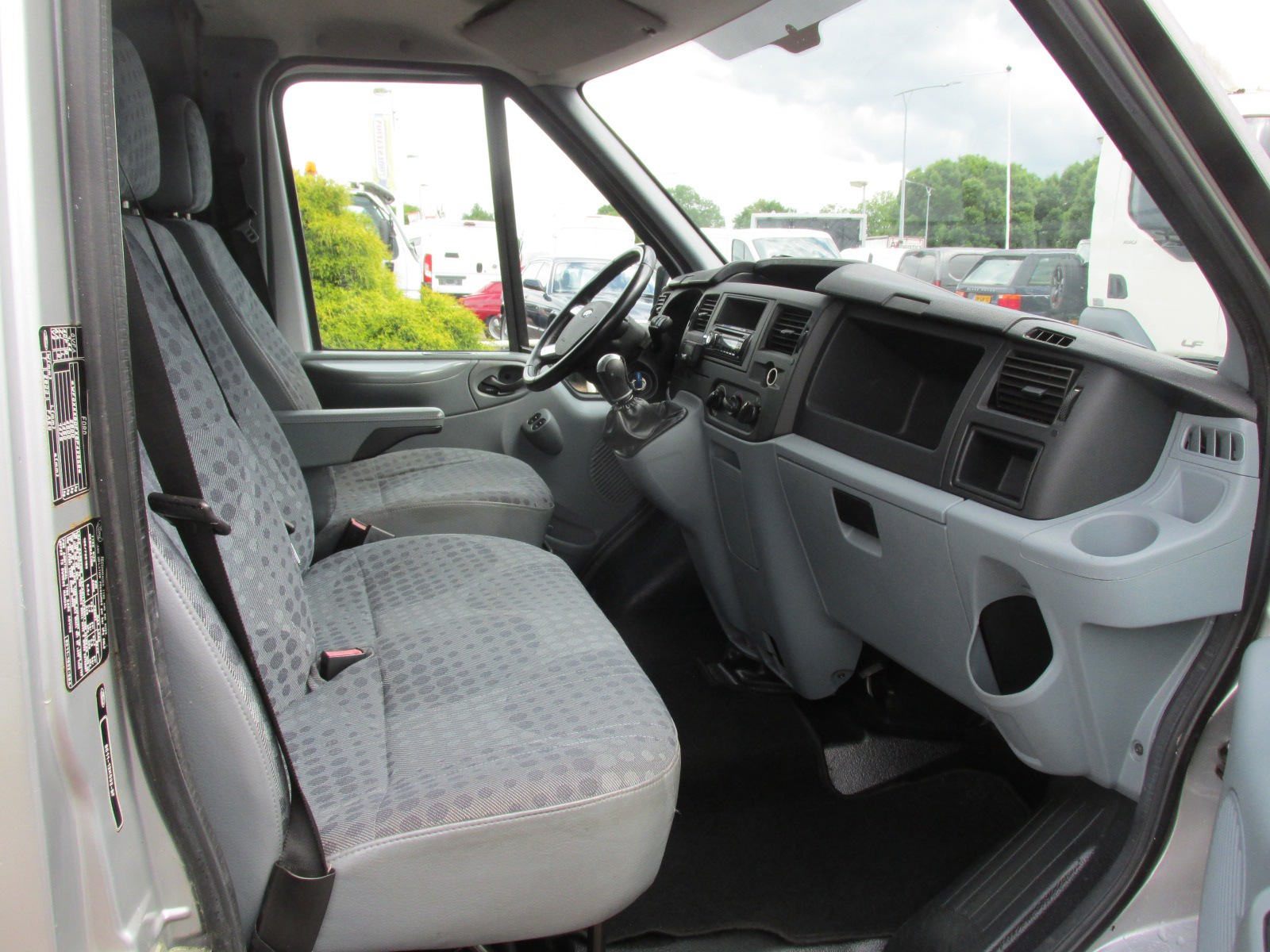 Foto van Ford Transit 260s FD Van 110 LR 4.23