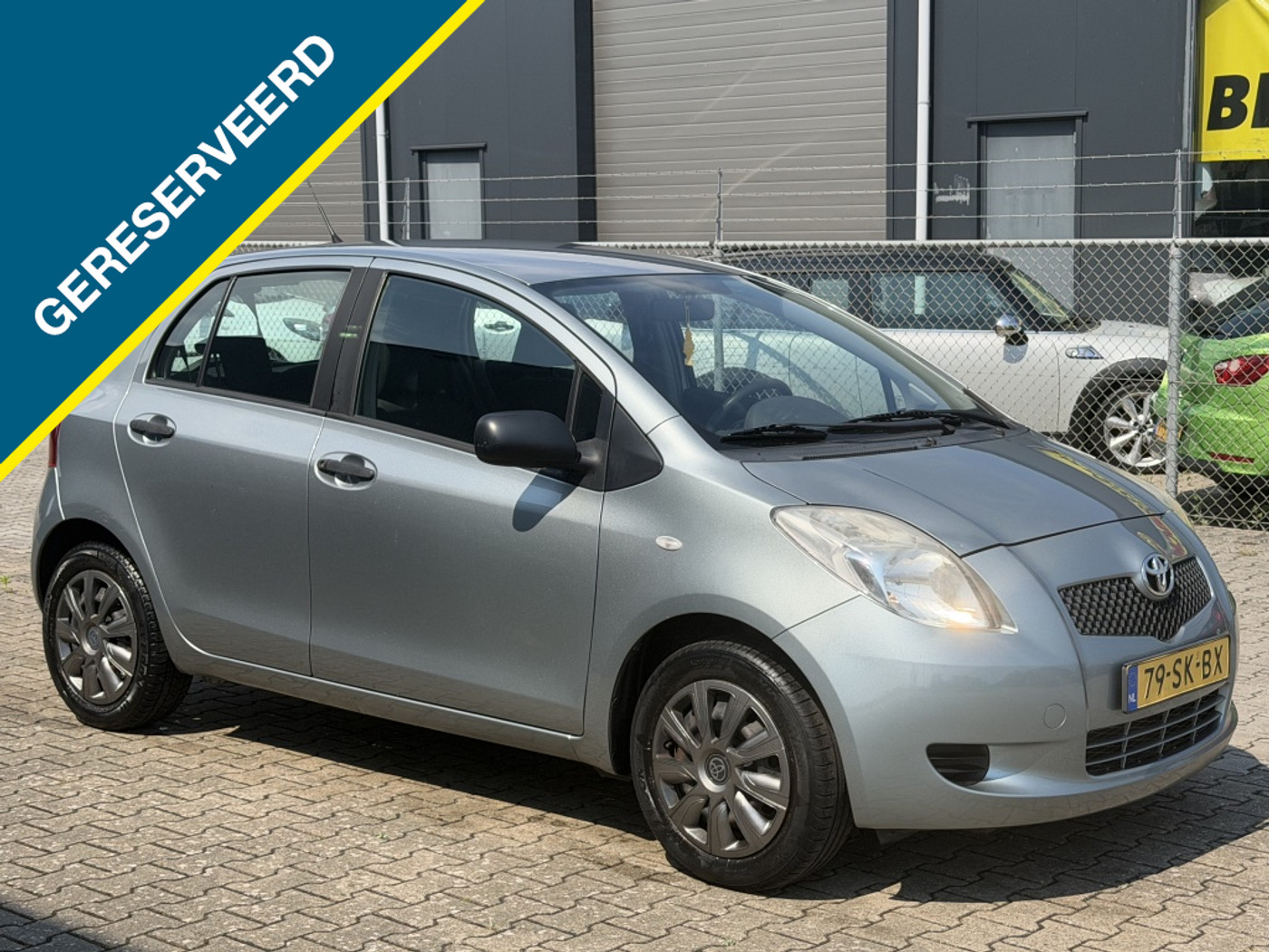 Toyota Toyota Yaris 1.3 Airco 5 Deurs Apk:1-2027 2006 - voorkant