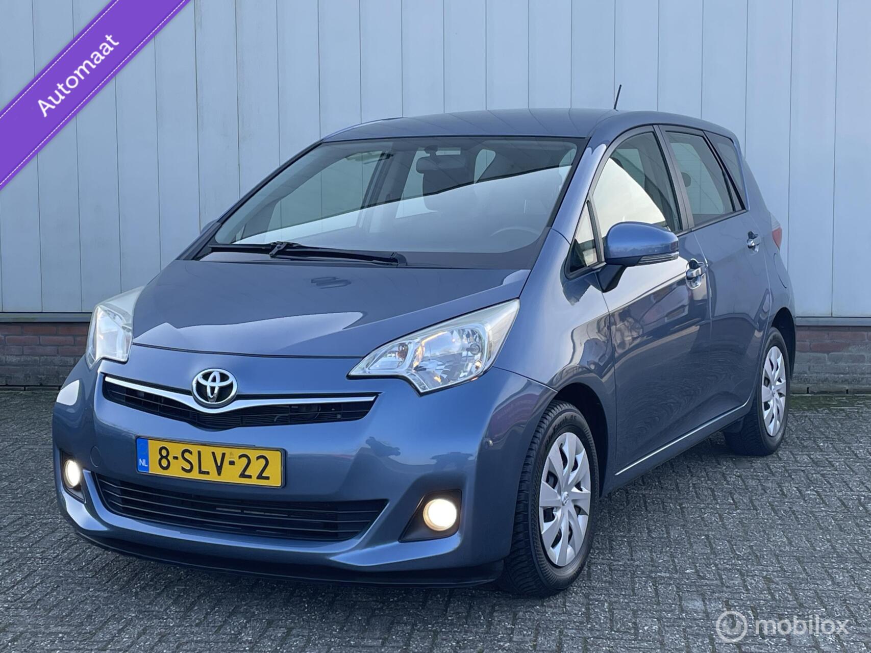 Toyota Toyota Verso-s 1.3 VVT-i Aspiration | 2e eigenaar | Dealer onderhouden | Climate & Cruise control | Camera | Navigatie | Trekhaak | 2013 - voorkant