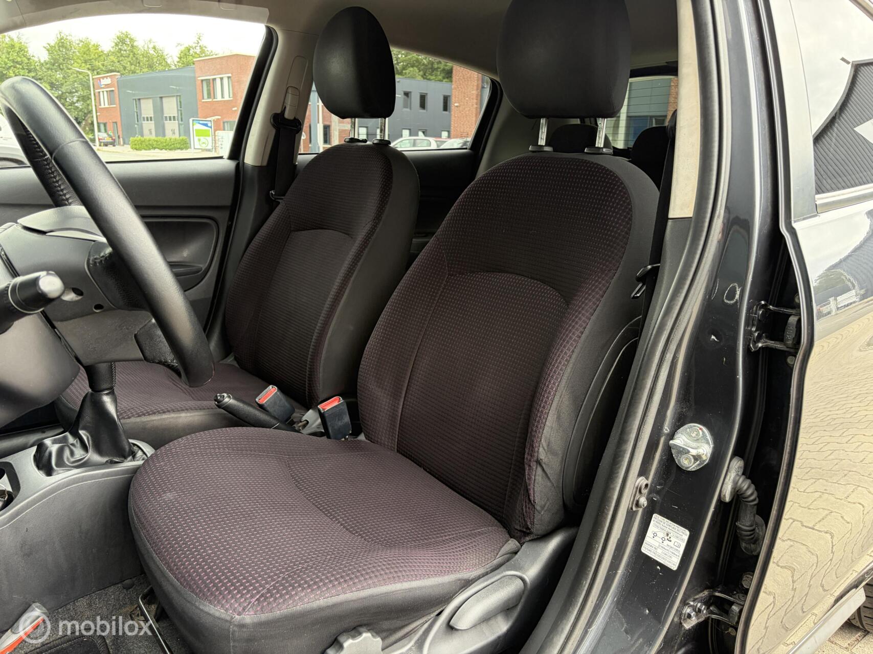 Foto van Mitsubishi Mitsubishi Space Star
