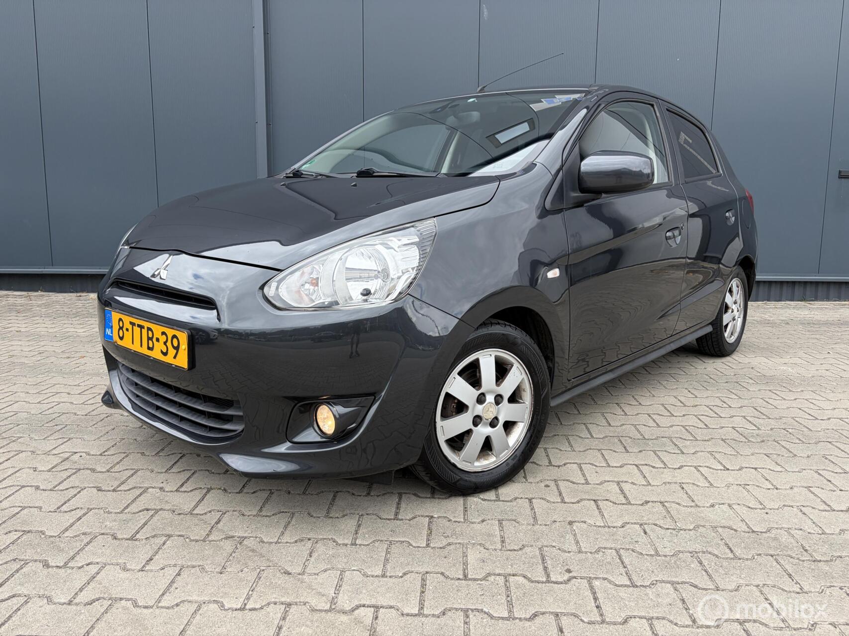 Mitsubishi Mitsubishi Space Star 1.0 Intense Airco Nieuwe Apk 2014 - voorkant