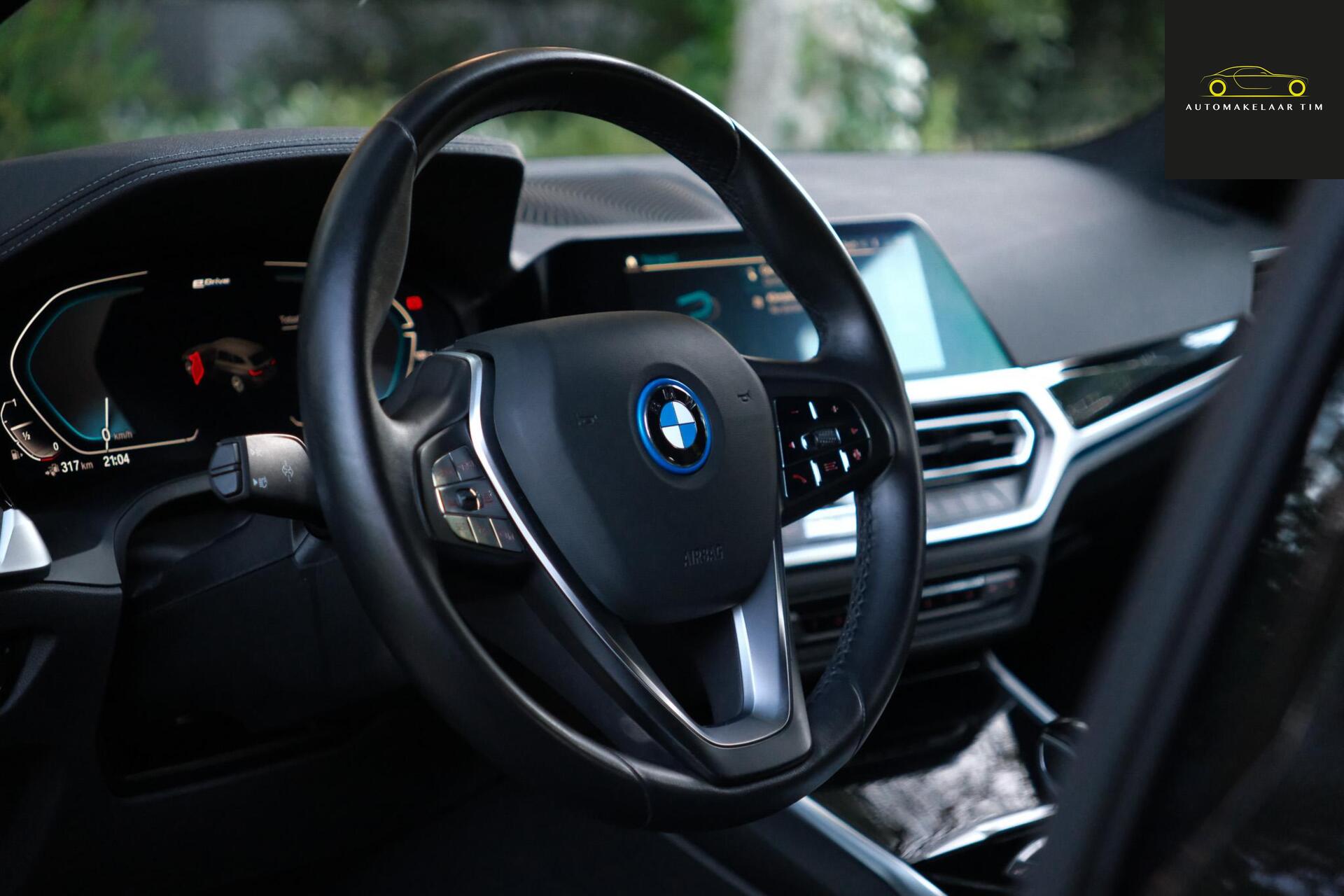 Foto van BMW 330e