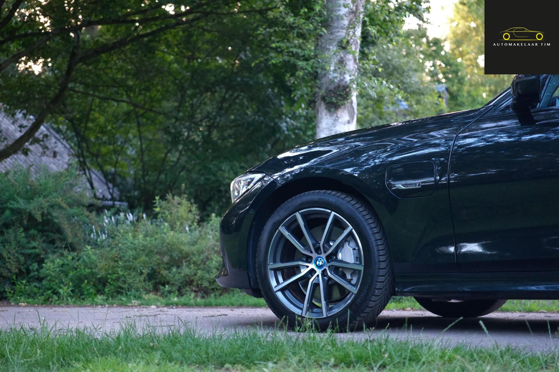 Foto van BMW 330e