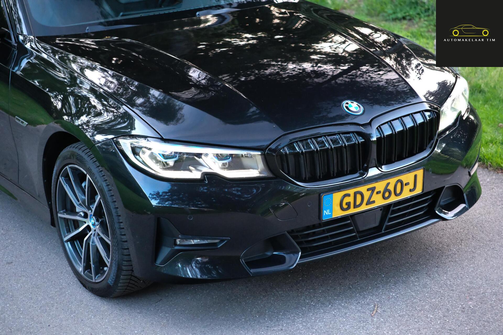 Foto van BMW 330e