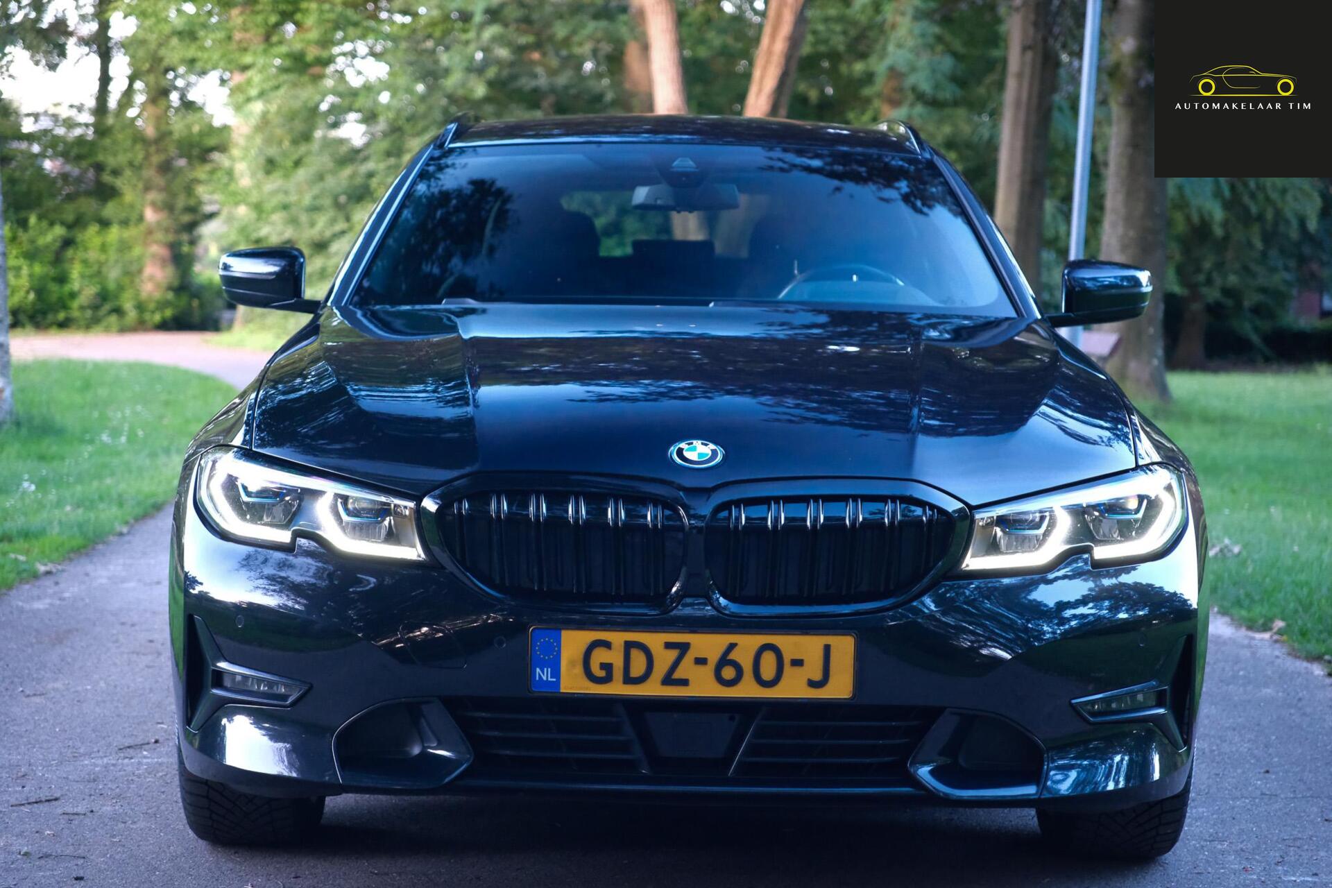 Foto van BMW 330e
