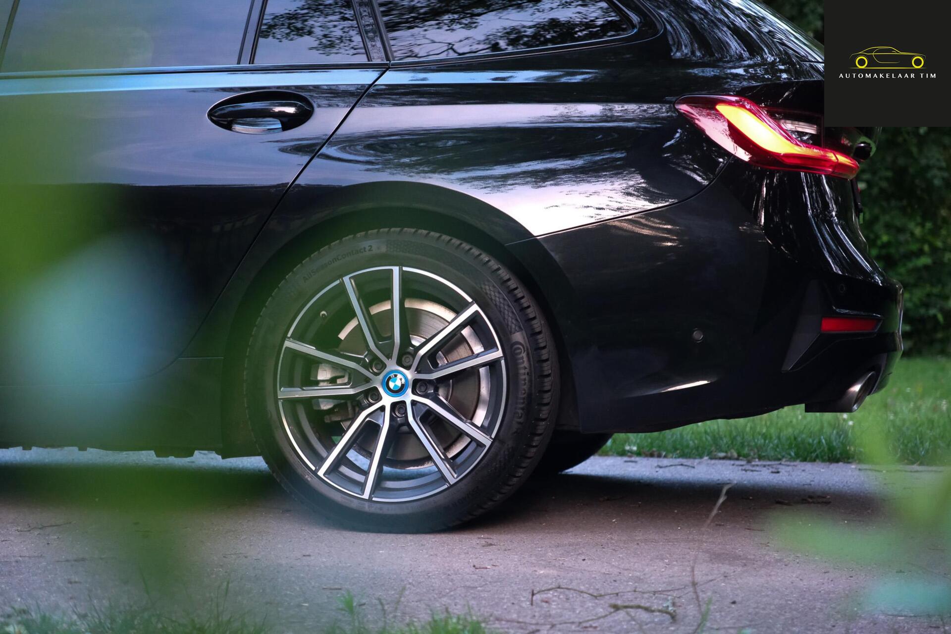 Foto van BMW 330e