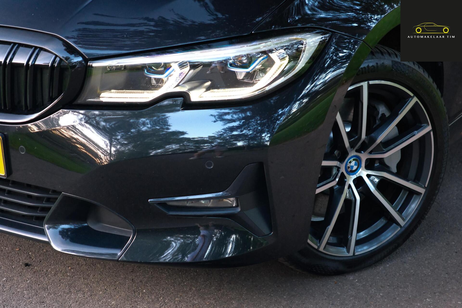 Foto van BMW 330e