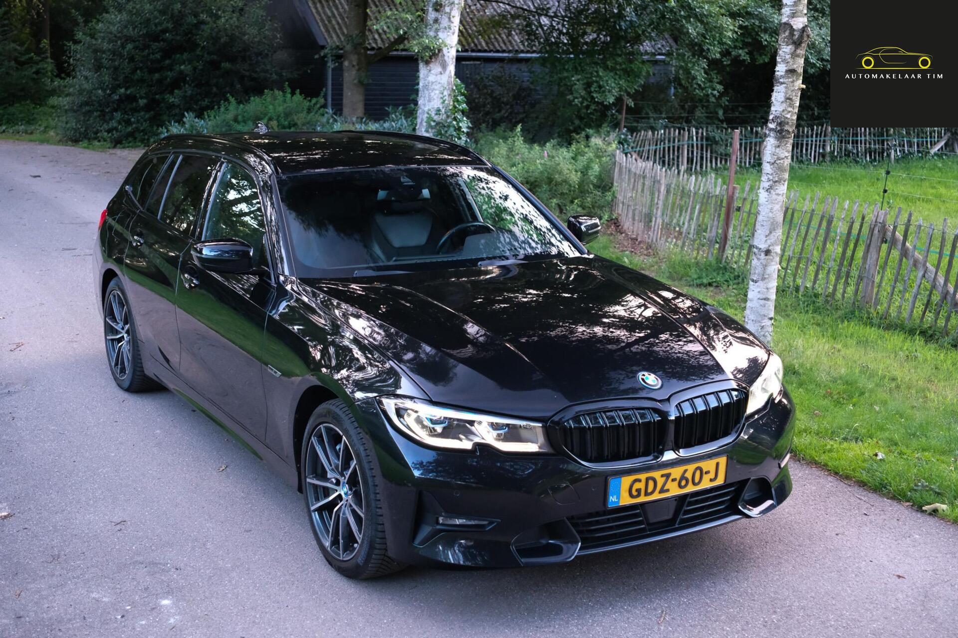 Foto van BMW 330e