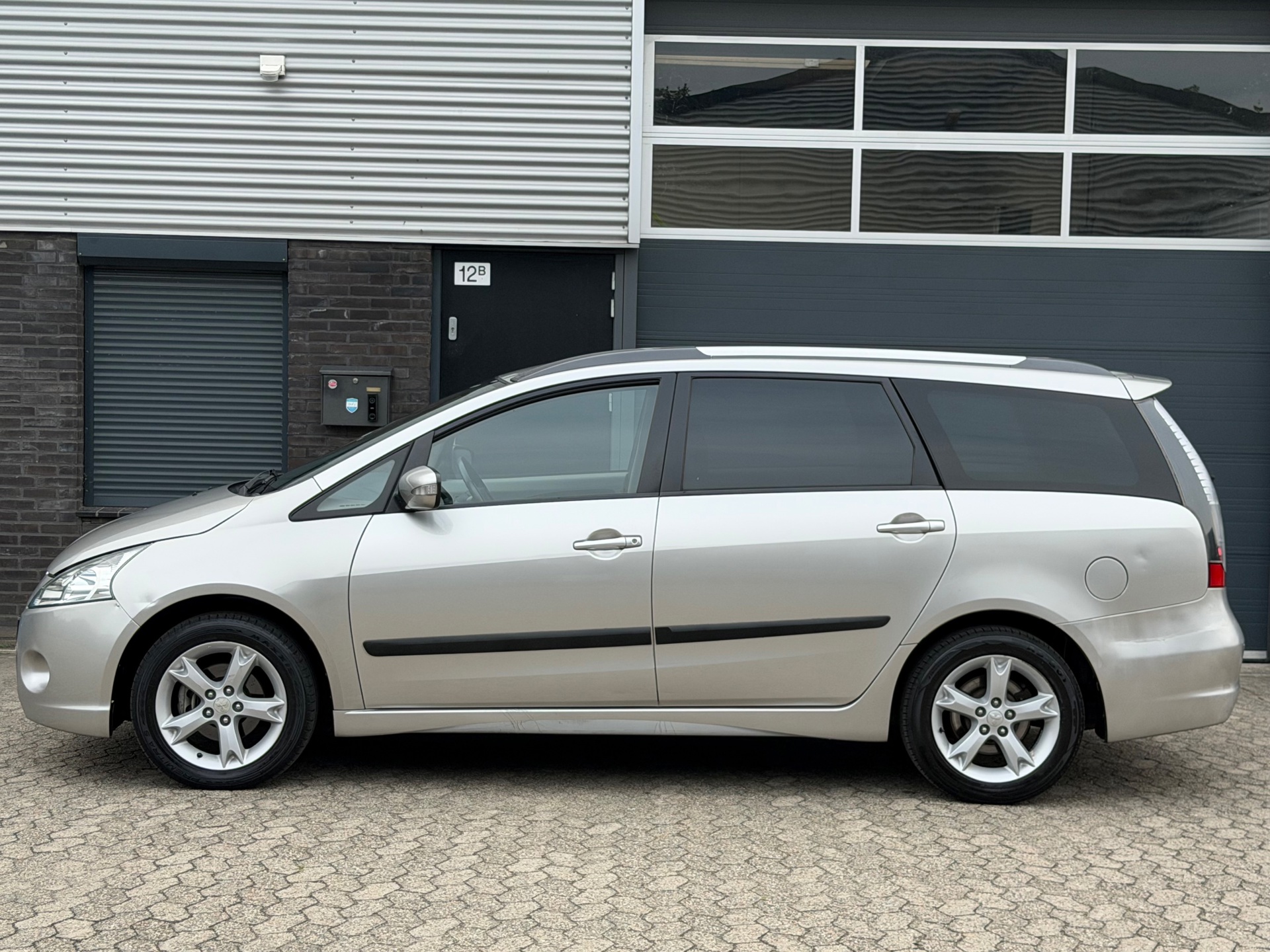 Foto van Mitsubishi Mitsubishi Grandis
