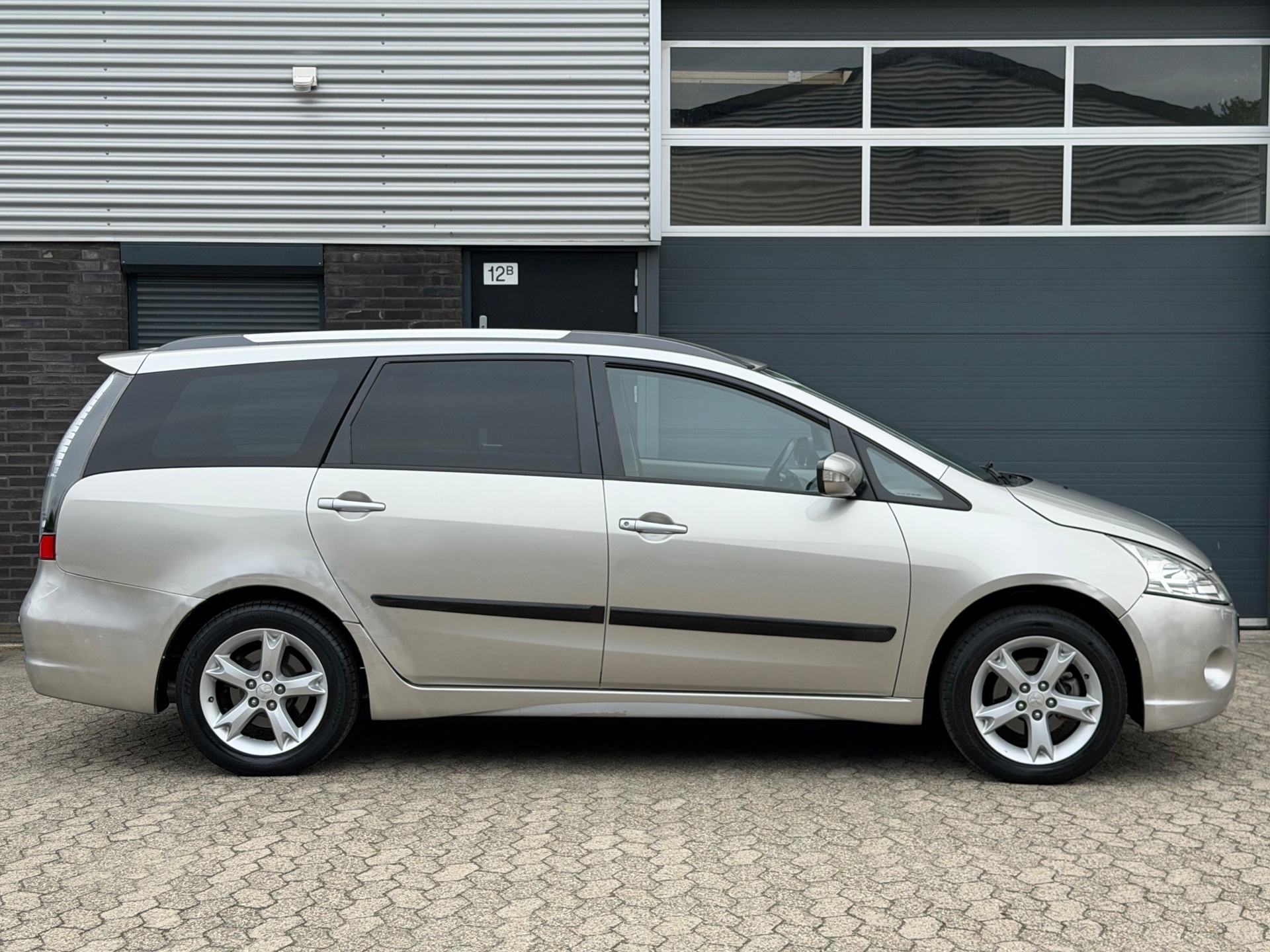 Foto van Mitsubishi Mitsubishi Grandis