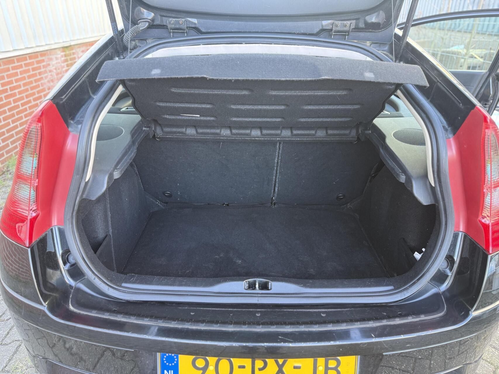 Foto van Citroen C4