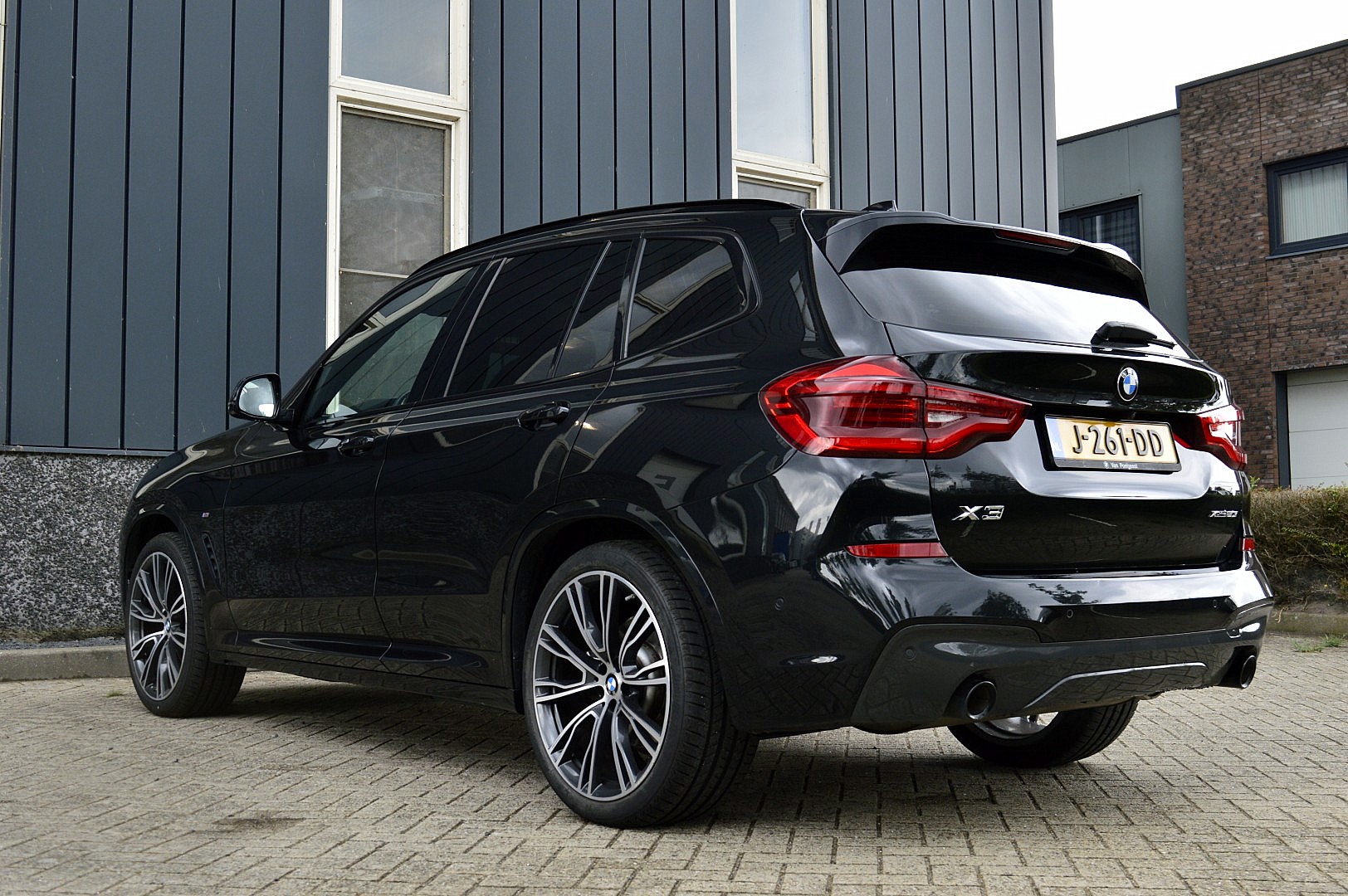 Foto van BMW X3 Xdrive20i