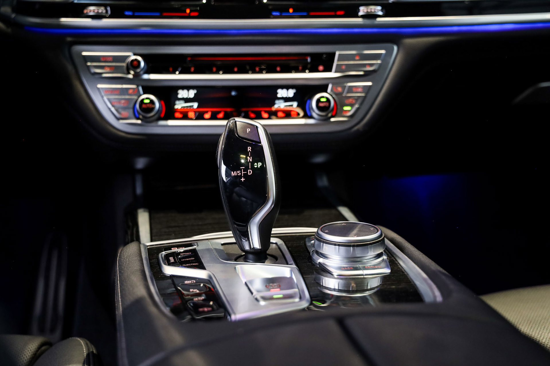 Foto van BMW 745e