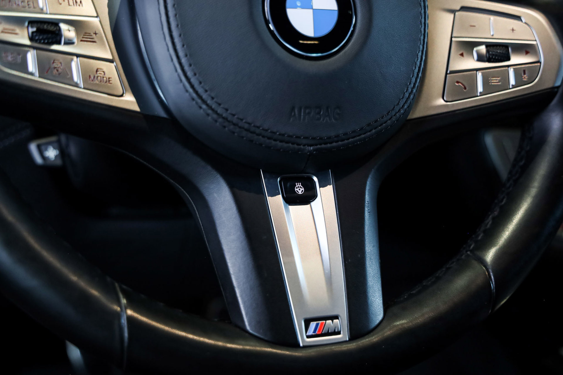 Foto van BMW 745e