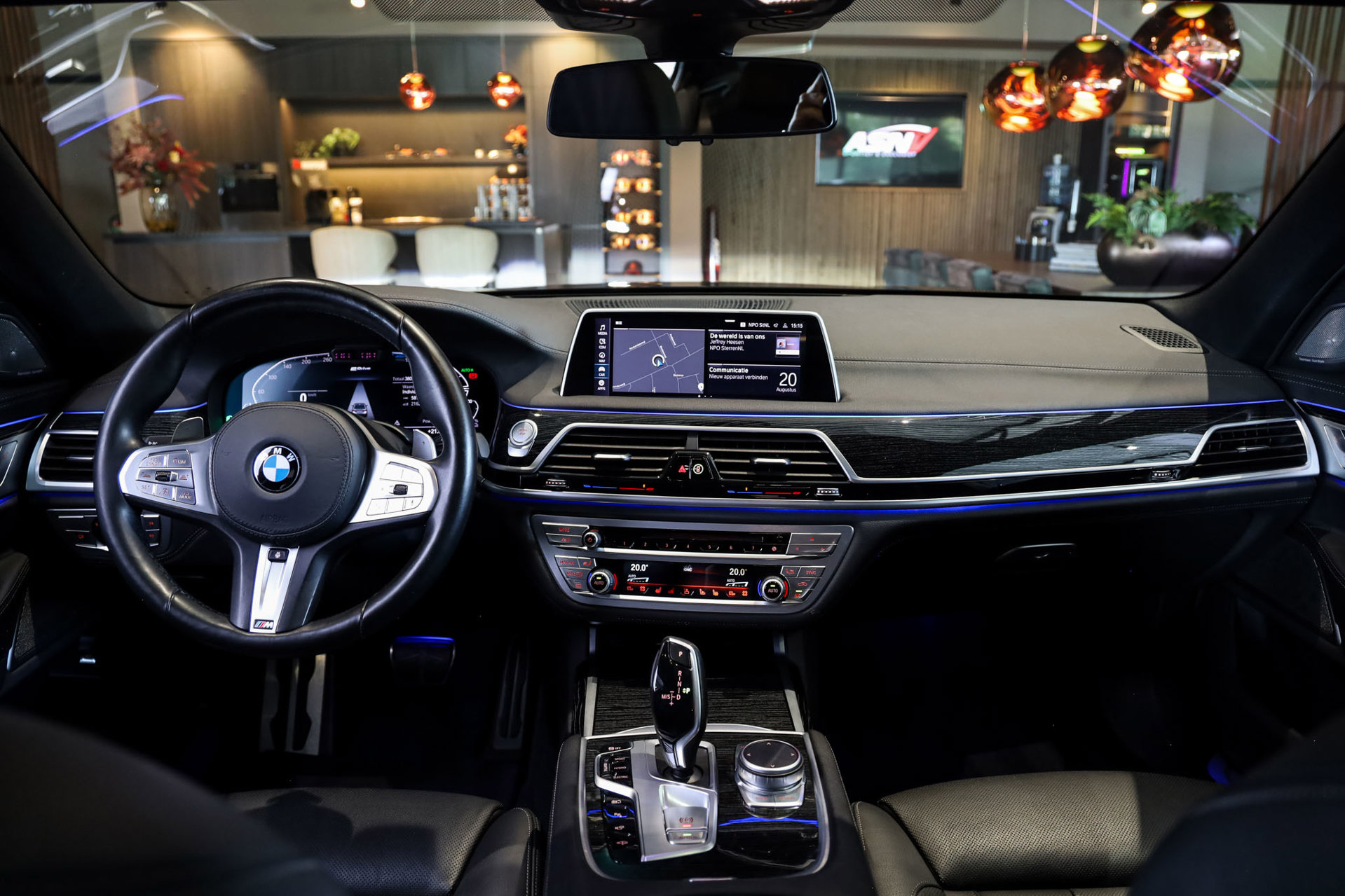 Foto van BMW 745e