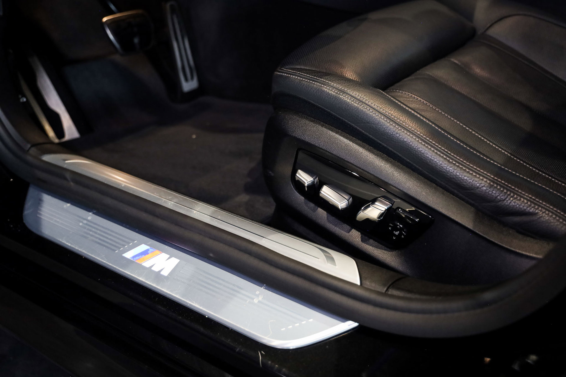 Foto van BMW 745e