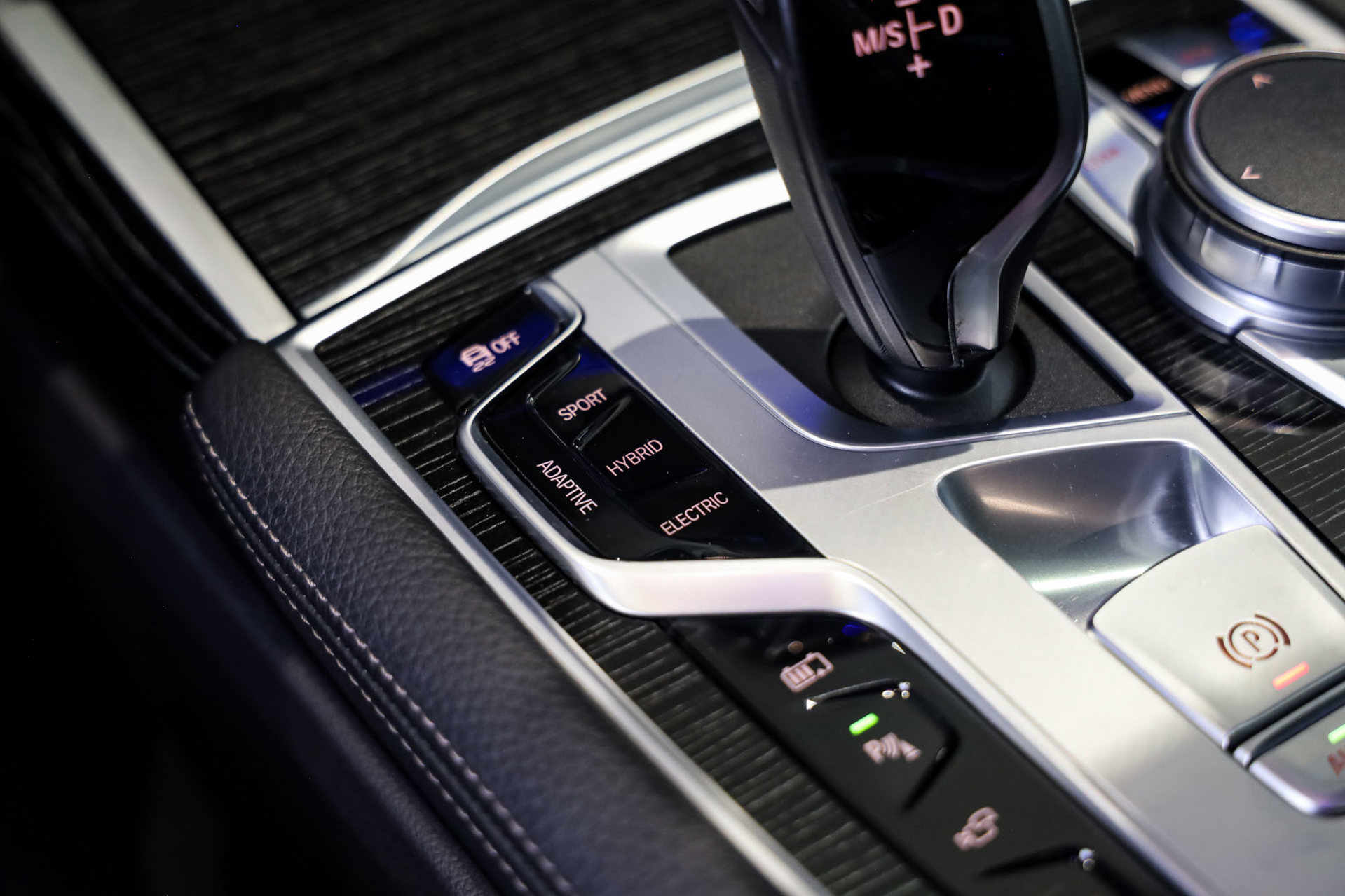 Foto van BMW 745e