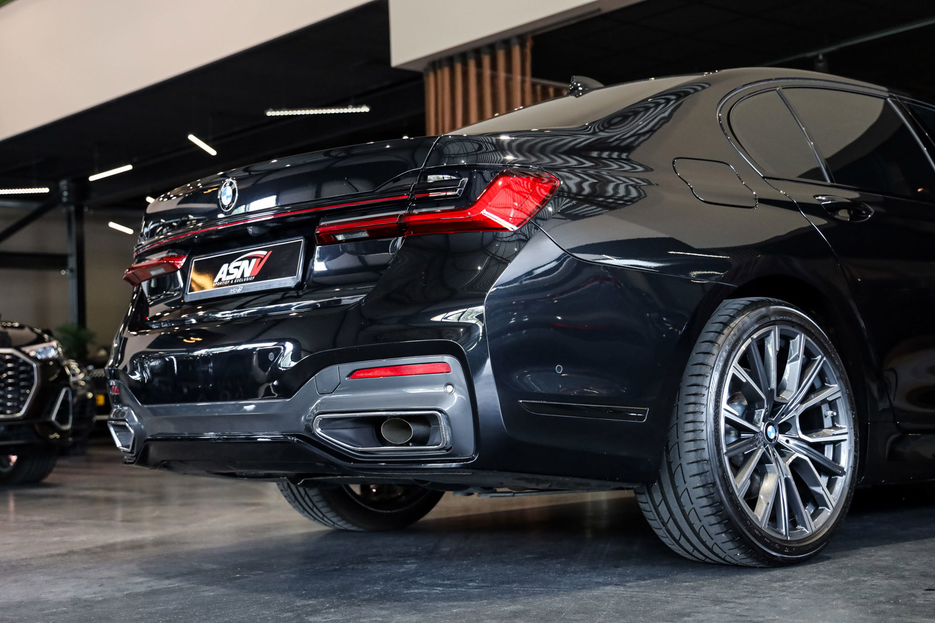 Foto van BMW 745e