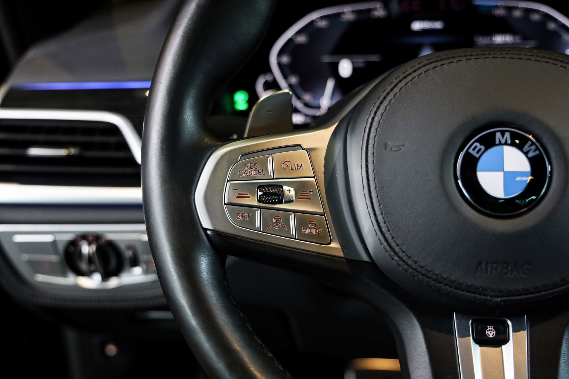 Foto van BMW 745e