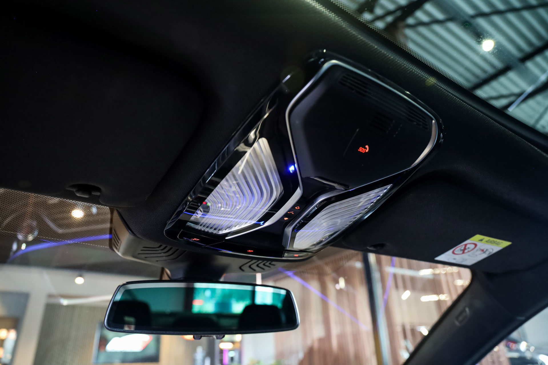 Foto van BMW 745e