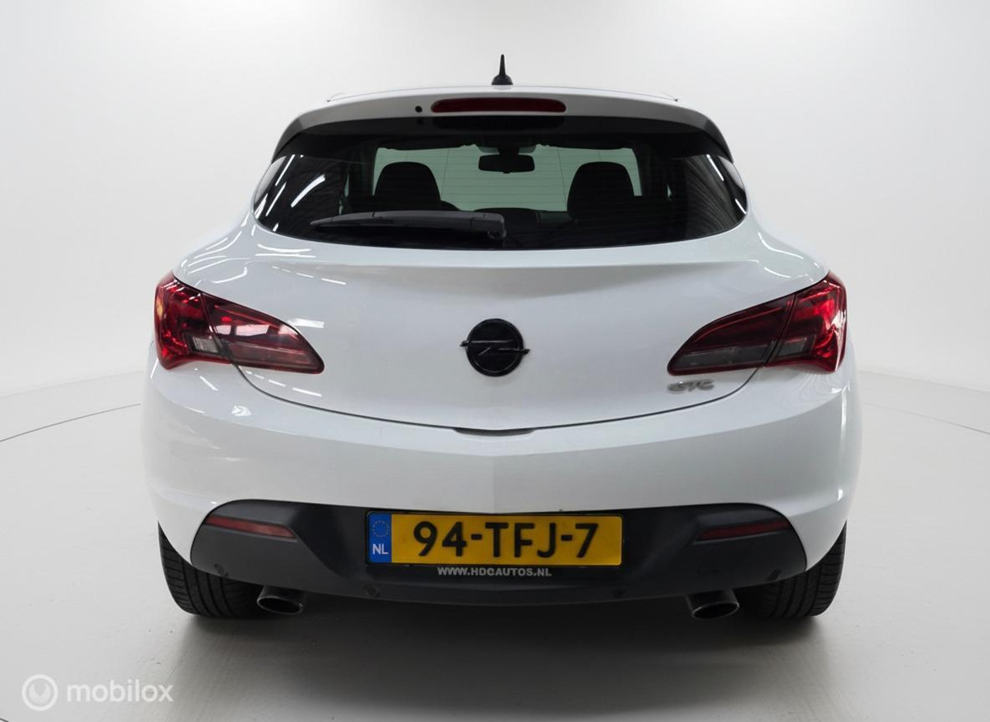 Foto van Opel Astra GTC