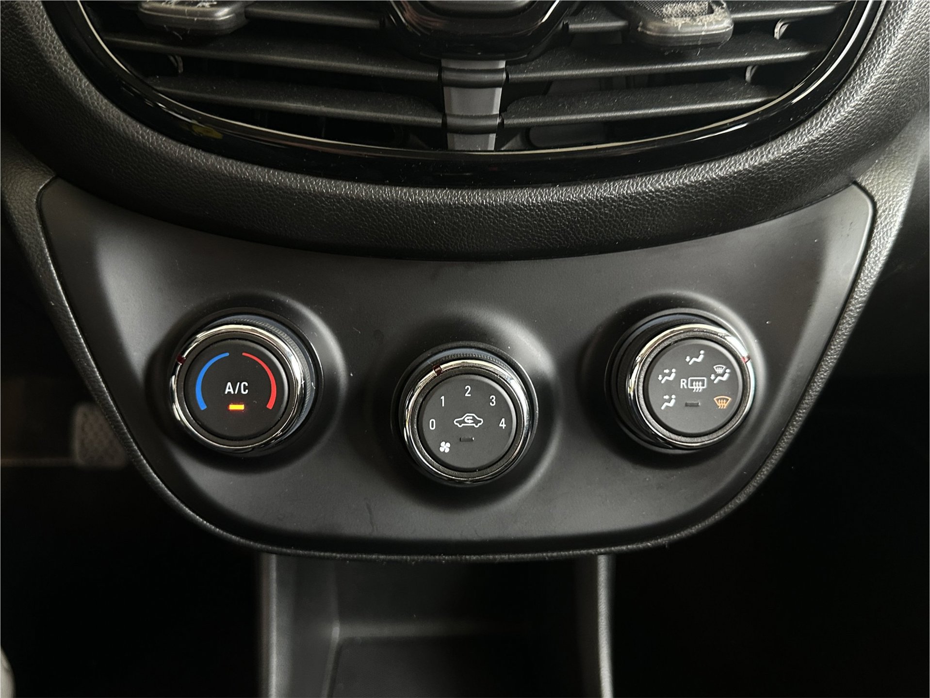 Foto van Opel Karl / Viva