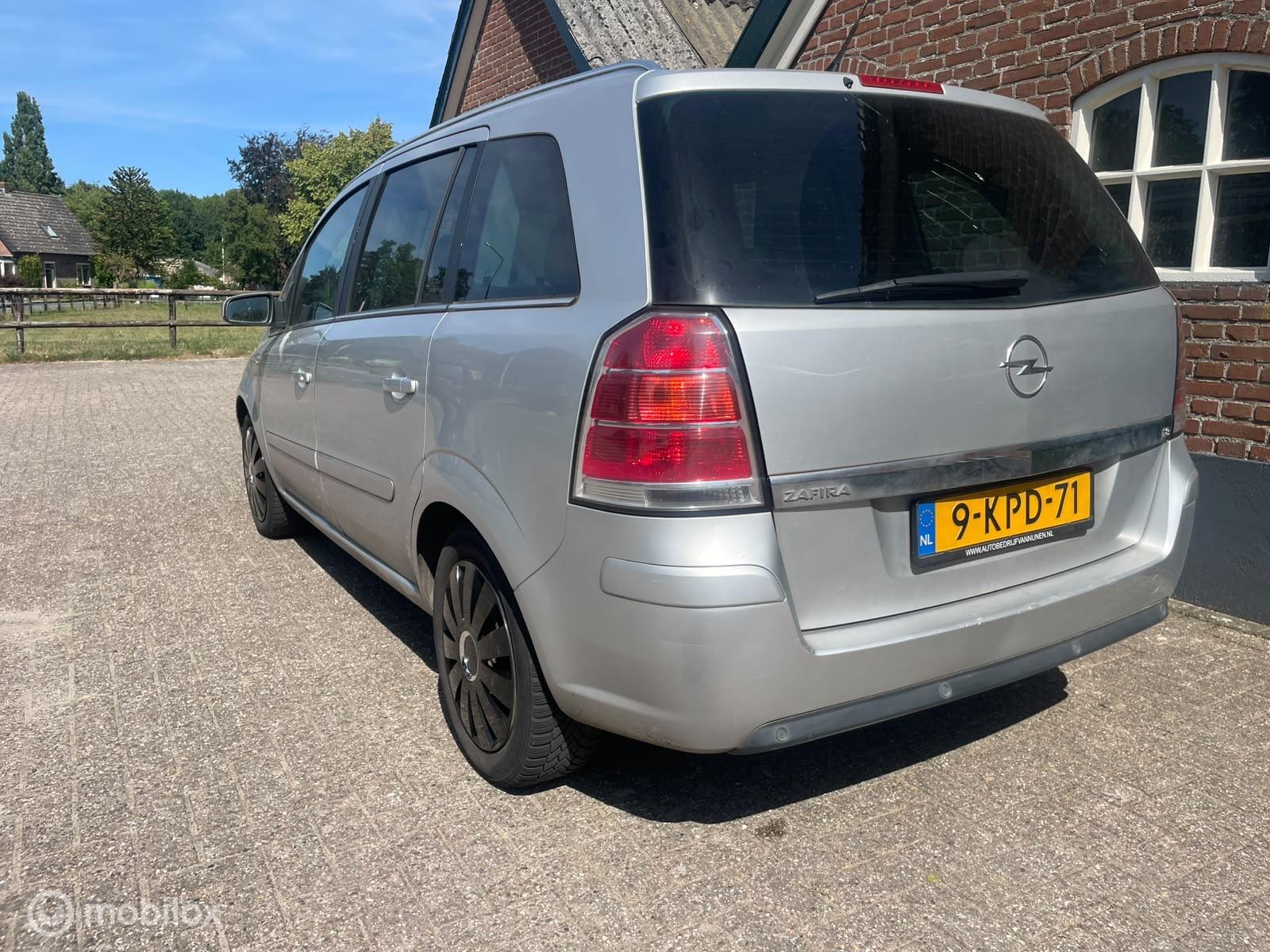 Foto van Opel Zafira