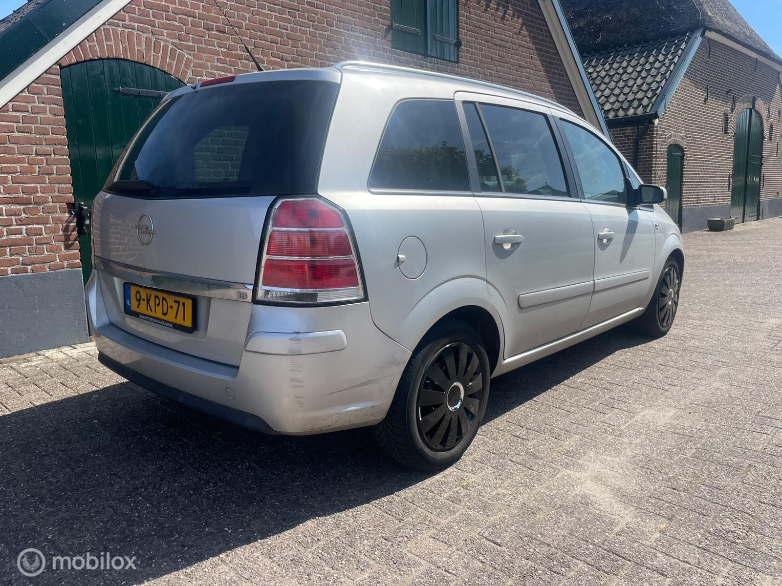 Foto van Opel Zafira