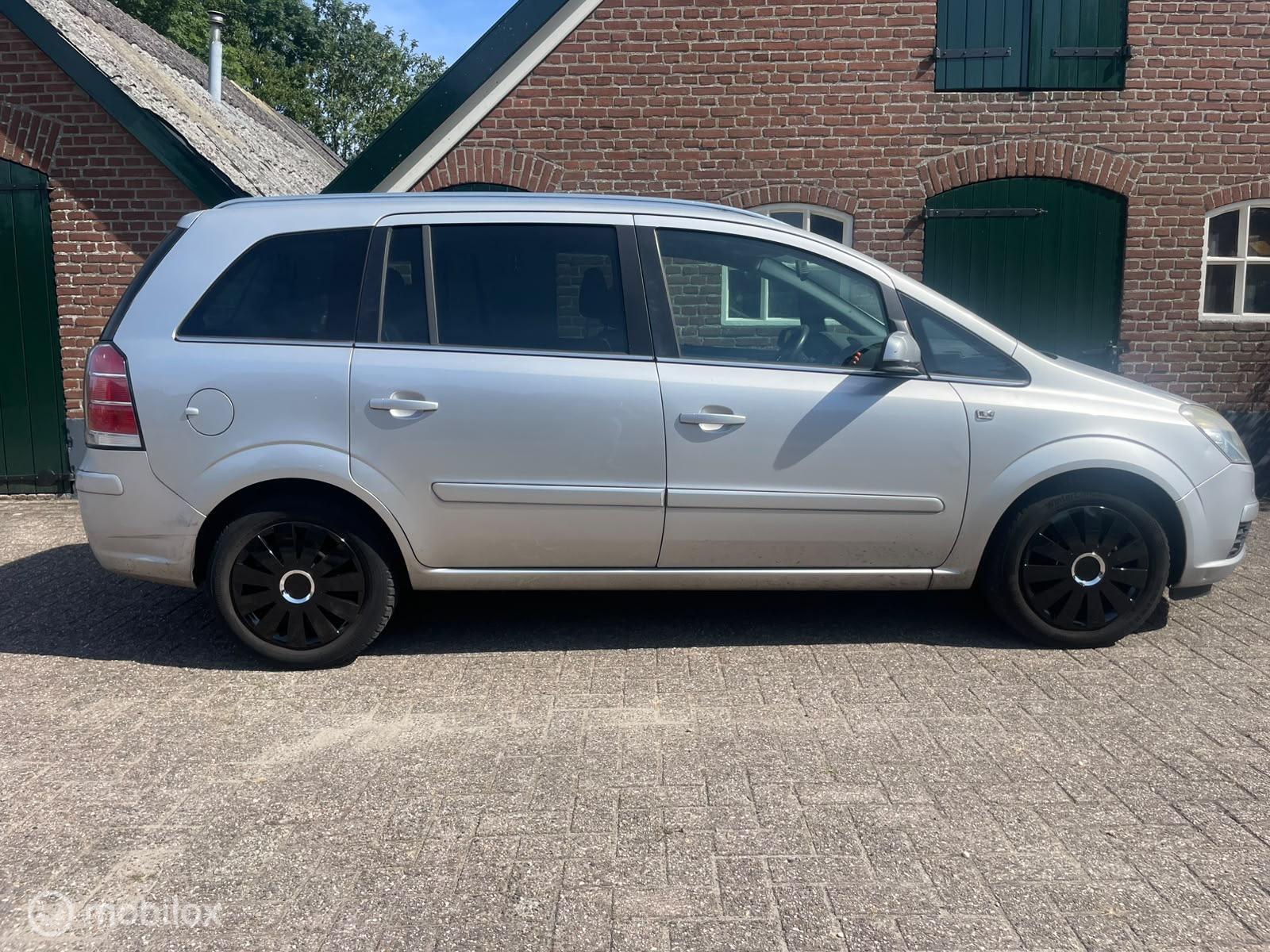 Foto van Opel Zafira