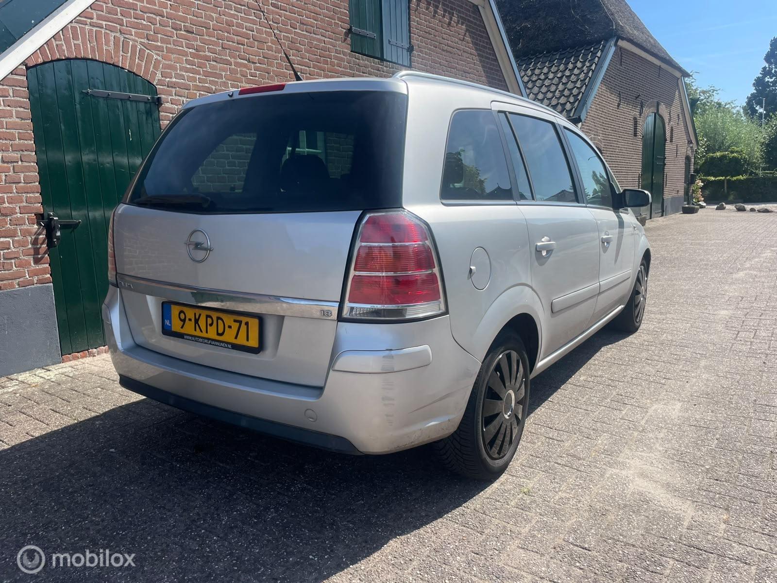 Foto van Opel Zafira