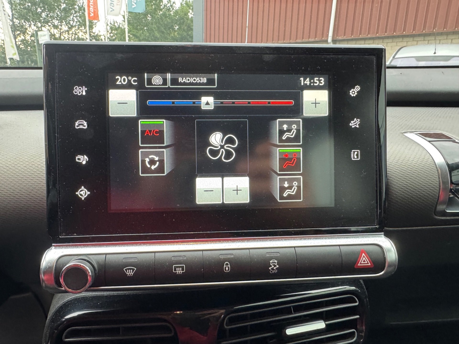 Foto van Citroen C4 Cactus
