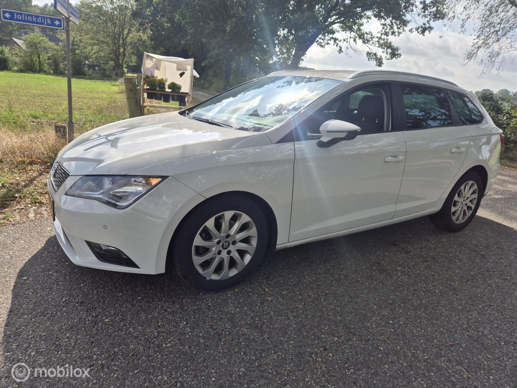 Seat Leon ST 1.6 TDI Style Ecomotive 2014 - voorkant