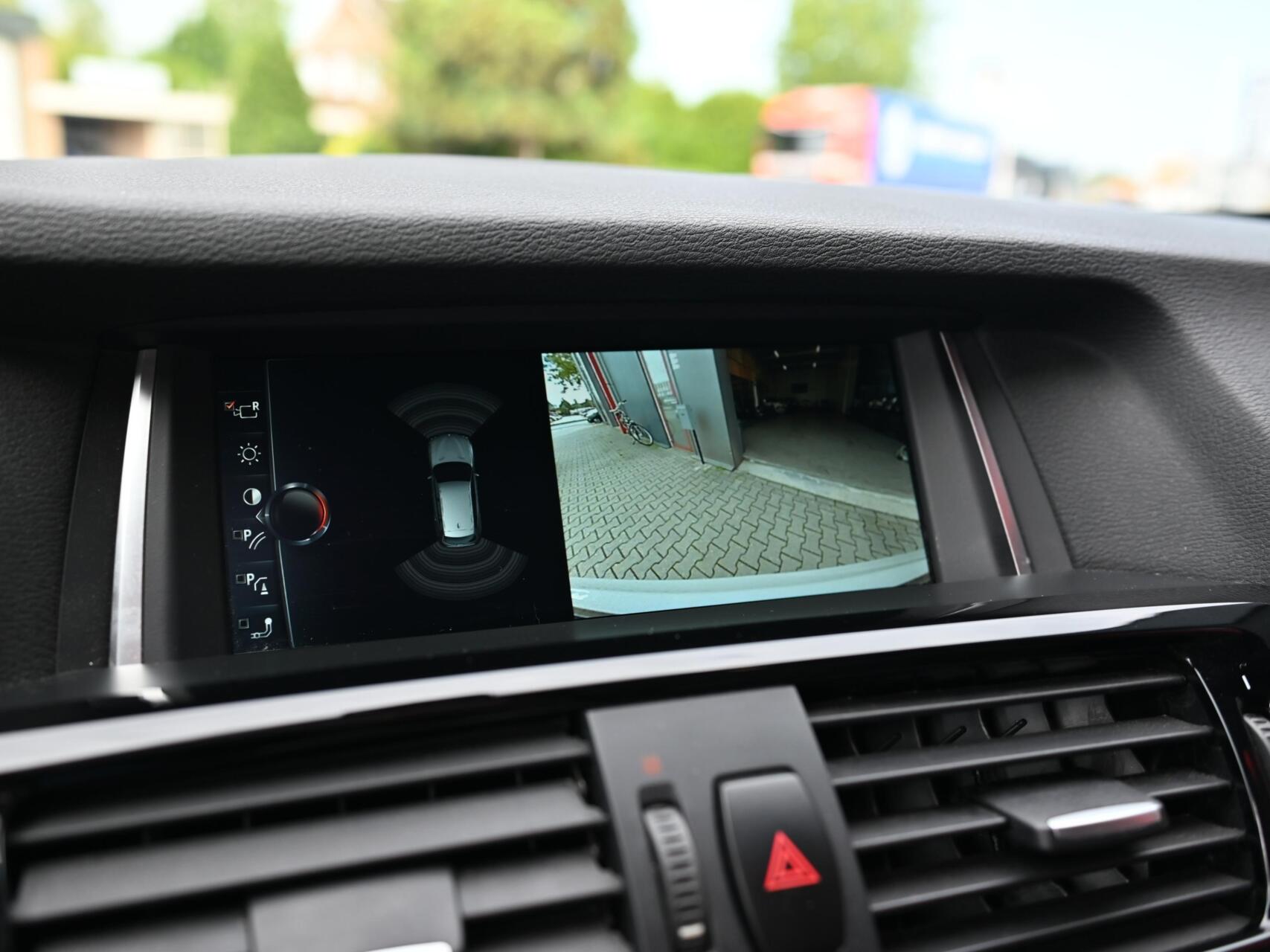 Foto van BMW X3 Sdrive20i